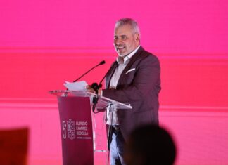 Bedolla arranca en Uruapan gira de informes regionales; anuncia libramiento de 3 mil mdp