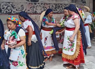 Charo celebra a San Miguel Arcángel entre campanas, ofrendas y una tradición centenaria