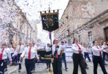 Identidad y orgullo, demuestran las y los nicolaitas en el desfile del 16 de septiembre