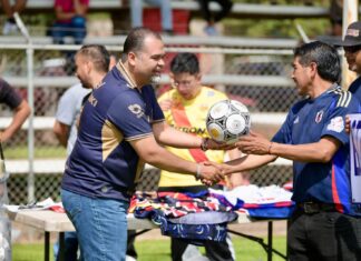 Refrenda Víctor Vázquez compromiso con el deporte