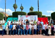 Víctor Vázquez da inicio a los festejos patrios en Puruándiro con la pega del Bando Solemne