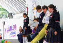 Comienza entrega de 200 mil pares de tenis del programa Jalo a Estudiar, Jalo por la Paz