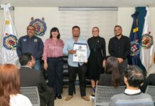 Entrega masiva de títulos profesionales a egresadas y egresados nicolaitas