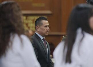 Congreso inicia trámite de renuncia de Torres Piña a la Fiscalía de Michoacán