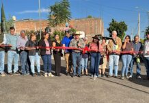 Eric Gaona entrega 3 calles más en el Fraccionamiento Hacienda del Sol
