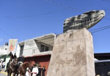 Doscientos dieciséis años después, Charo e Indaparapeo vuelven a reunir a Hidalgo y Morelos