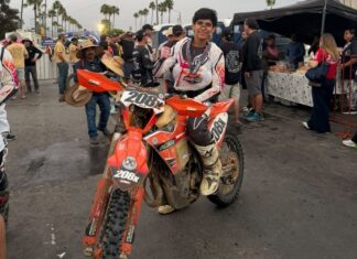 Julio Castillejos, el joven piloto que lleva la bandera de México a las pistas del off road