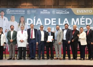 Secretaría de Salud celebra la vocación y compromiso de las y los médicos en su día