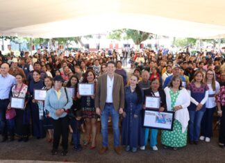 Reconoce Alfonso Martínez Alcázar, trabajo de las mujeres