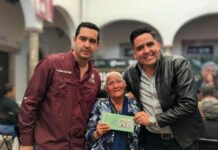 Entregan 22 visas más a adultos mayores de Zinapécuaro