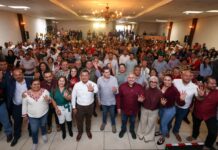 Liderazgos de Morena reconocen a Carlos Torres Piña en Zitácuaro
